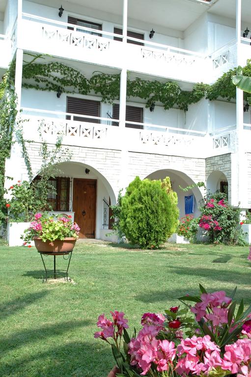 Imagine Hotel Porfi Beach