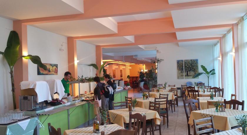 Imagine Hotel Ipsos Beach