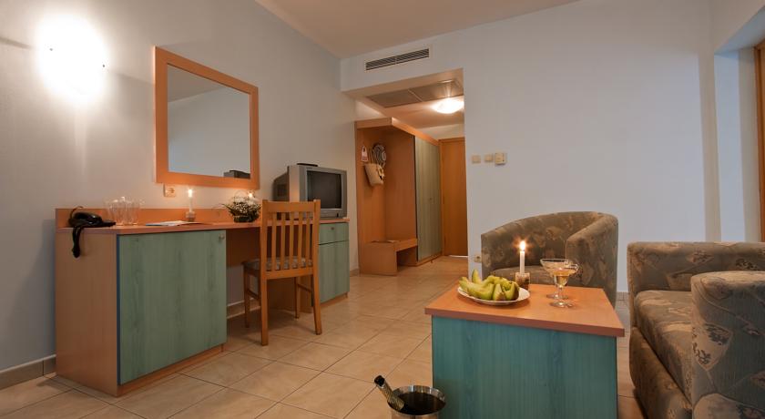 Imagine Hotel Paradise Beach