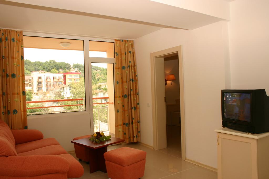 Imagine Hotel Detelina
