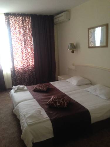 Imagine Hotel Detelina