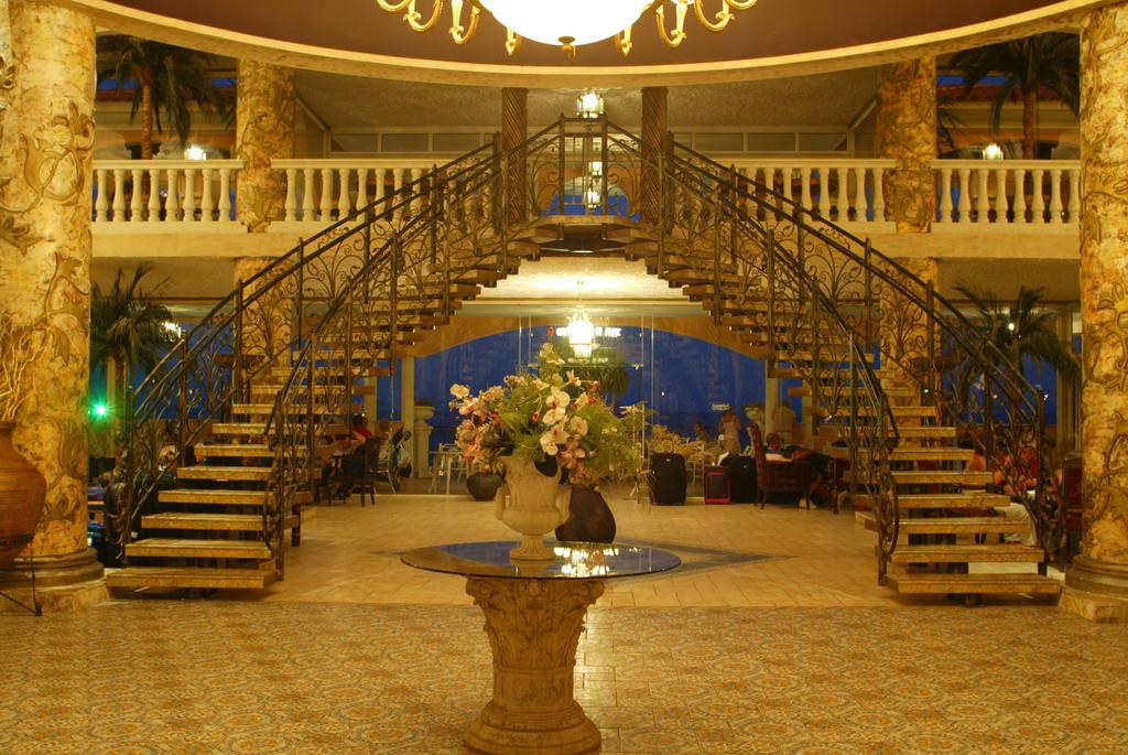 Imagine Hotel Royal Park
