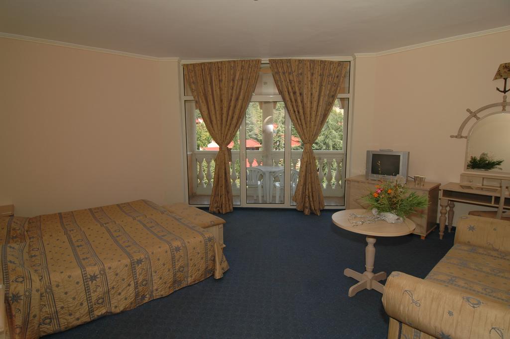 Imagine Hotel Royal Park