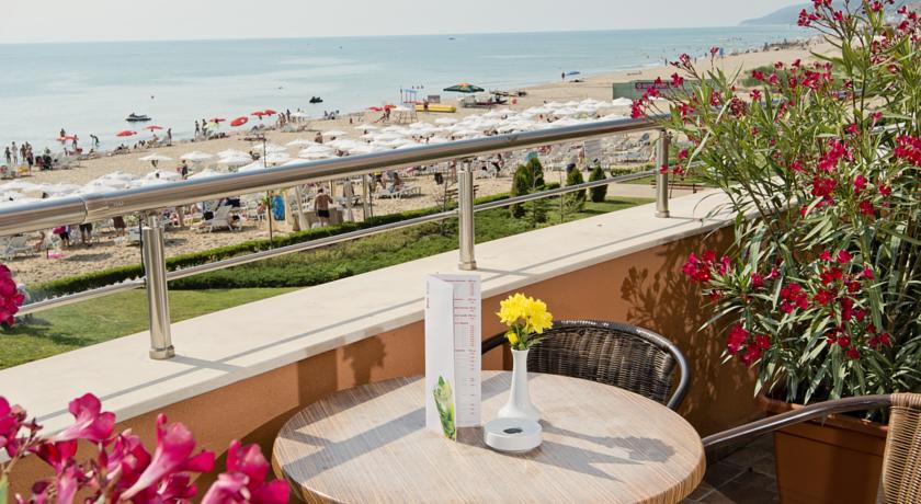 Imagine Hotel Sol Luna Bay