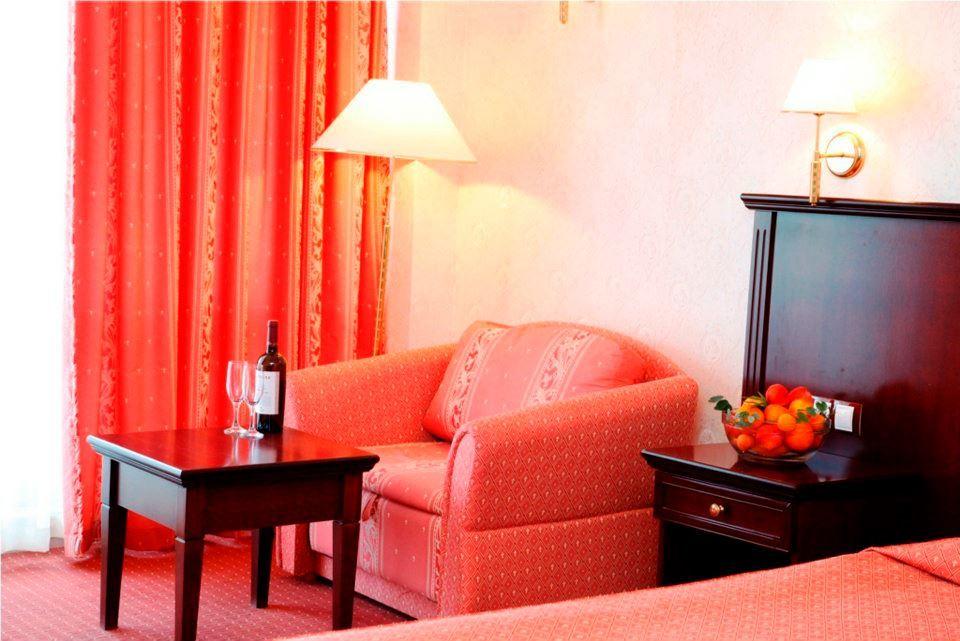 Imagine Hotel Gladiola Star