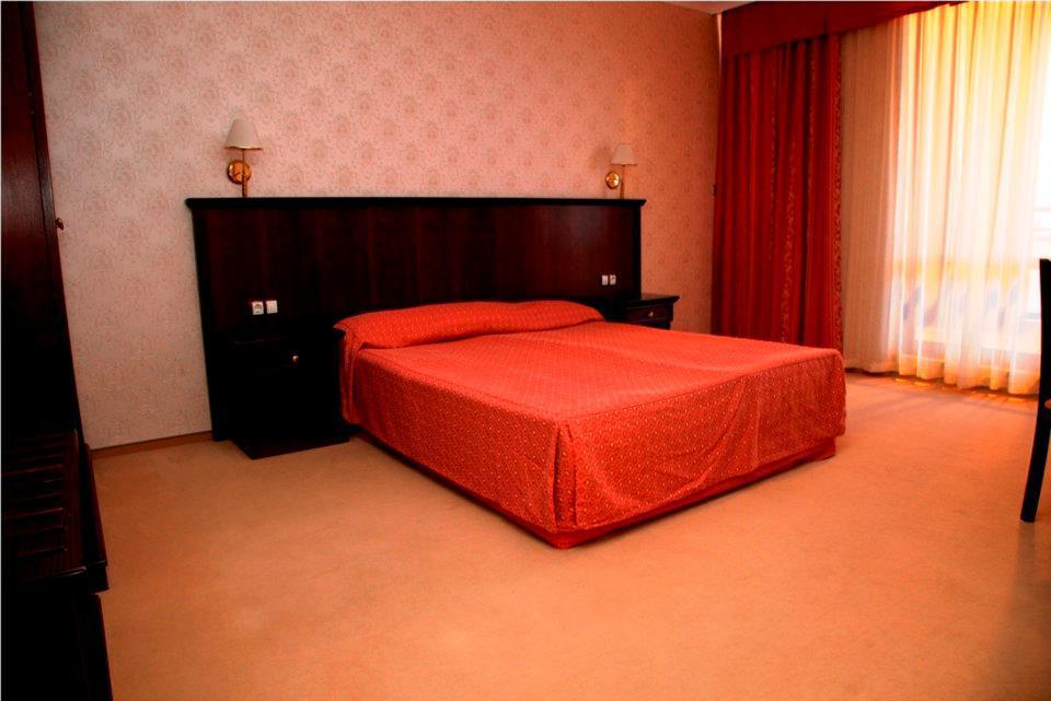 Imagine Hotel Gladiola Star