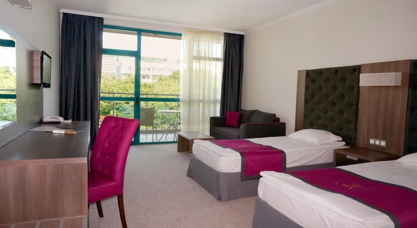 Imagine Hotel Marina Grand Beach