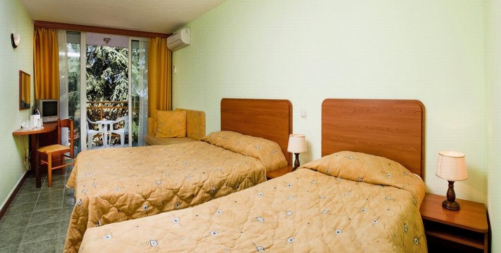 Imagine Hotel Malibu