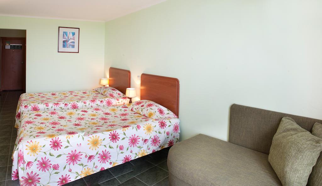 Imagine Hotel Malibu