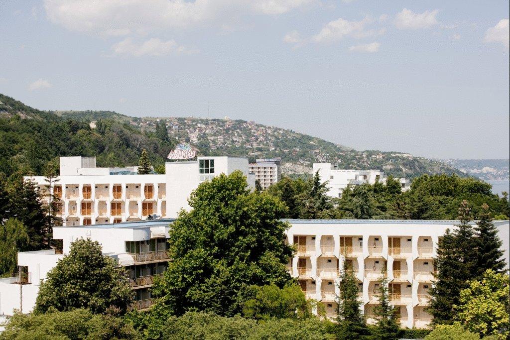 Imagine Hotel Malibu