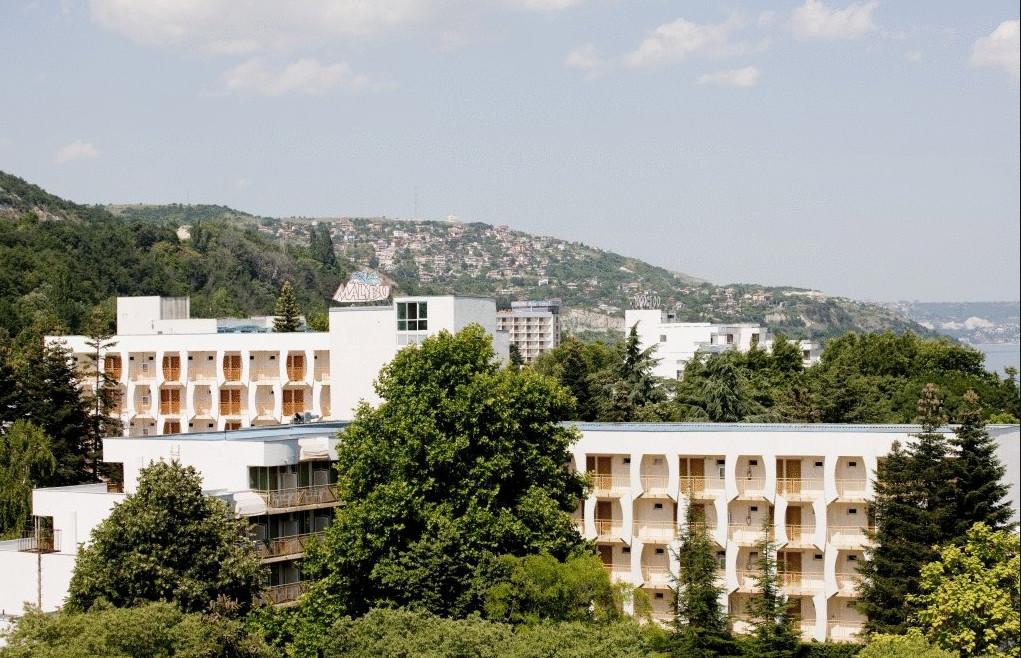 Imagine Hotel Malibu