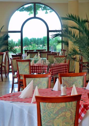 Imagine Hotel Dolphin