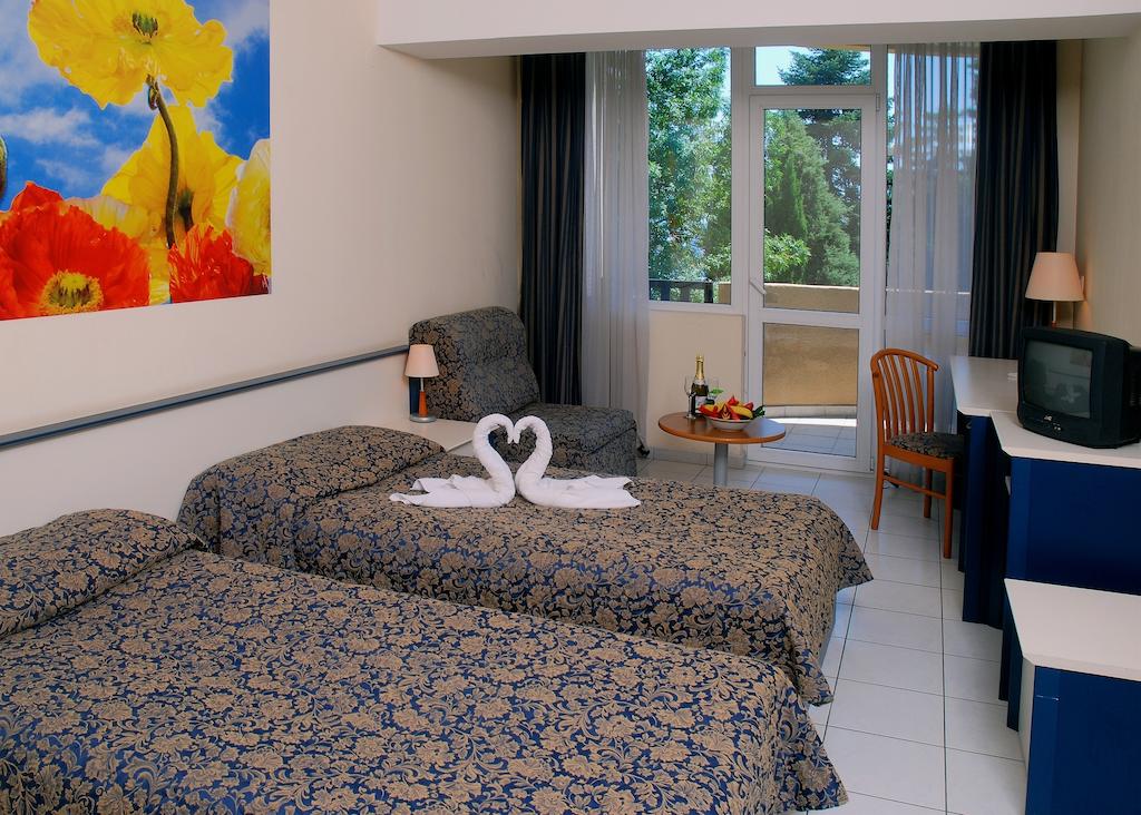 Imagine Hotel Dolphin