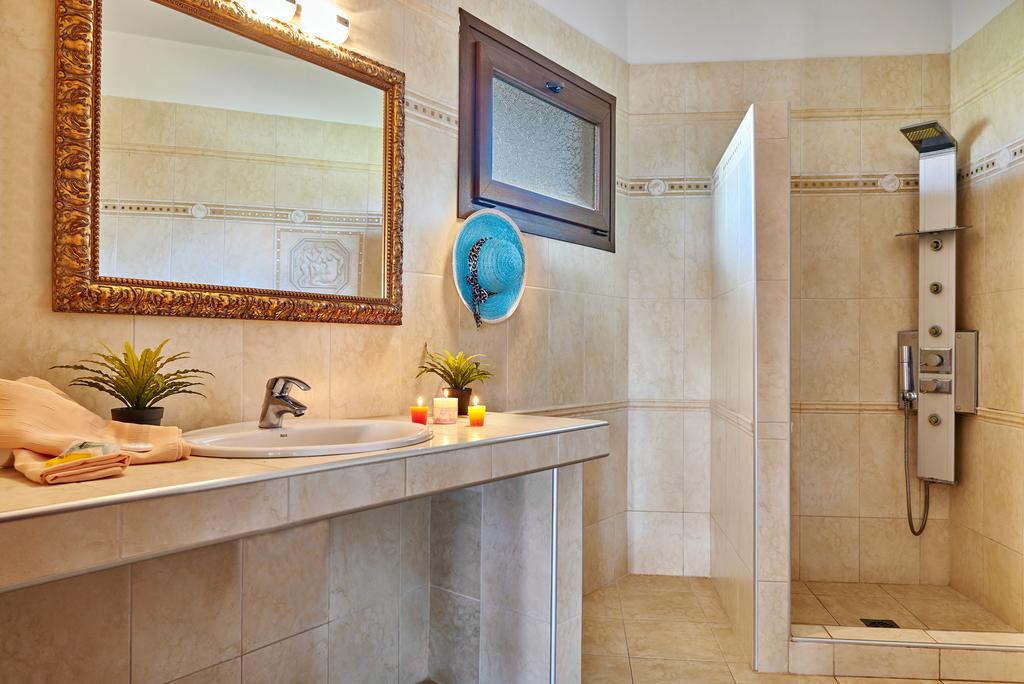 Imagine Hotel Toroni Blue Sea