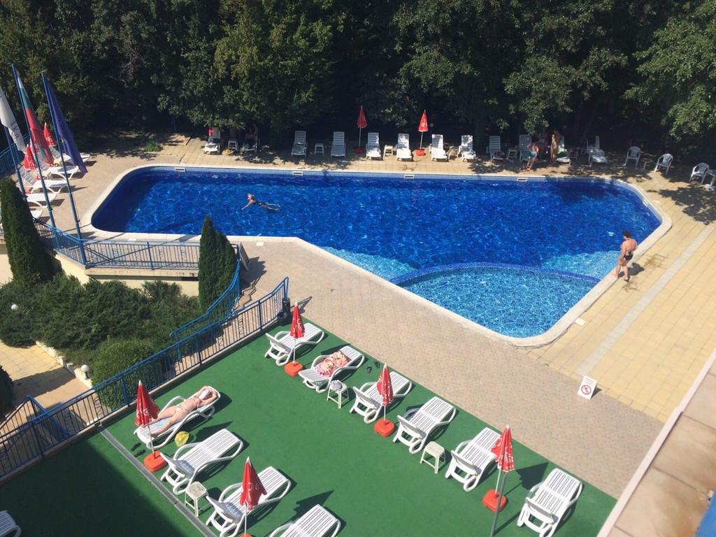 Imagine Blue Sky Hotel