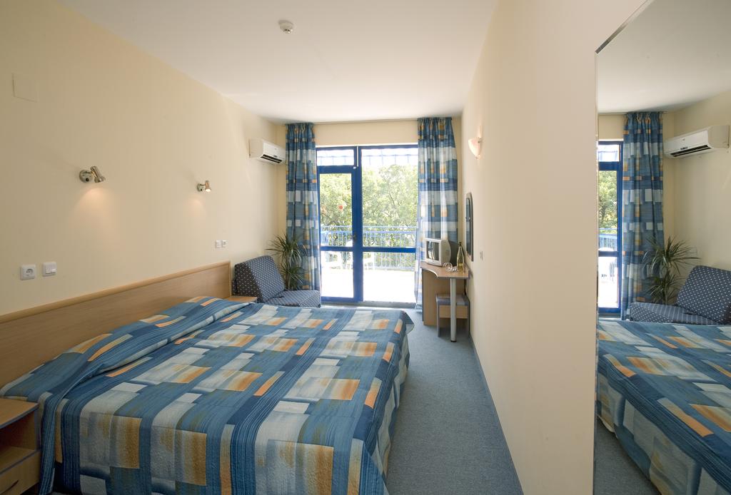 Imagine Blue Sky Hotel