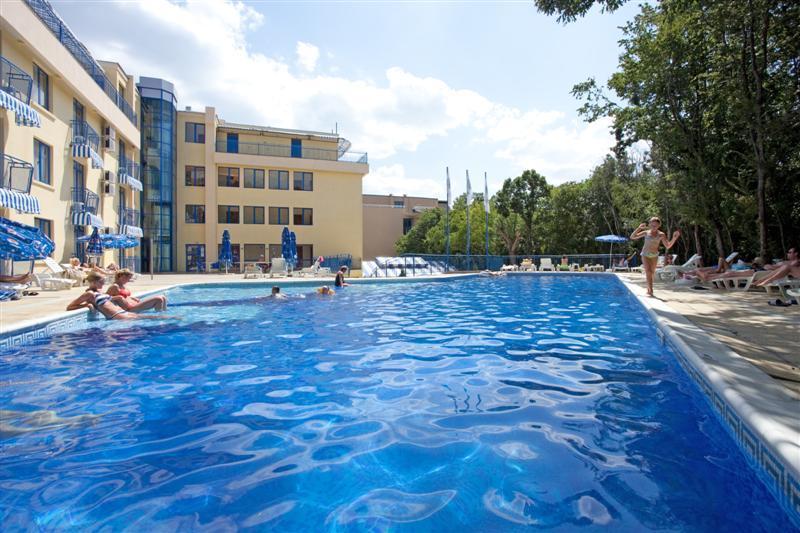 Imagine Blue Sky Hotel