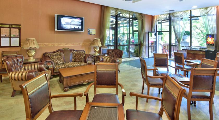 Imagine Hotel Estreya Palace & Residence