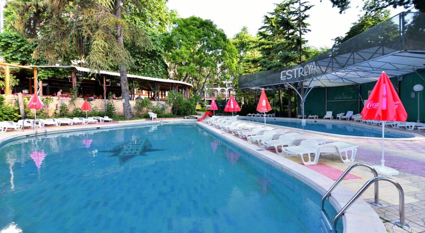 Imagine Hotel Estreya Palace & Residence