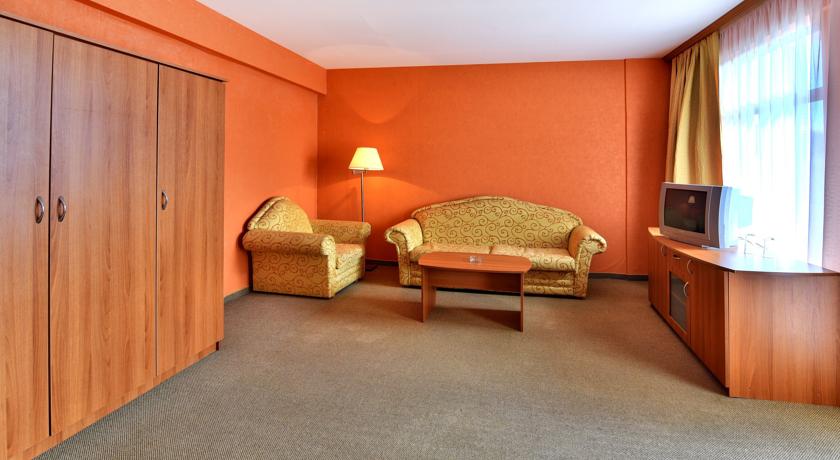 Imagine Hotel Estreya Palace & Residence