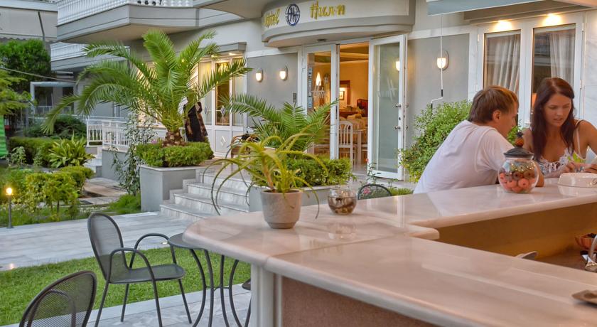 Imagine Hotel Ioni