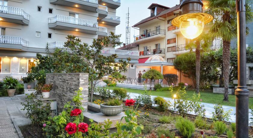 Imagine Hotel Ioni