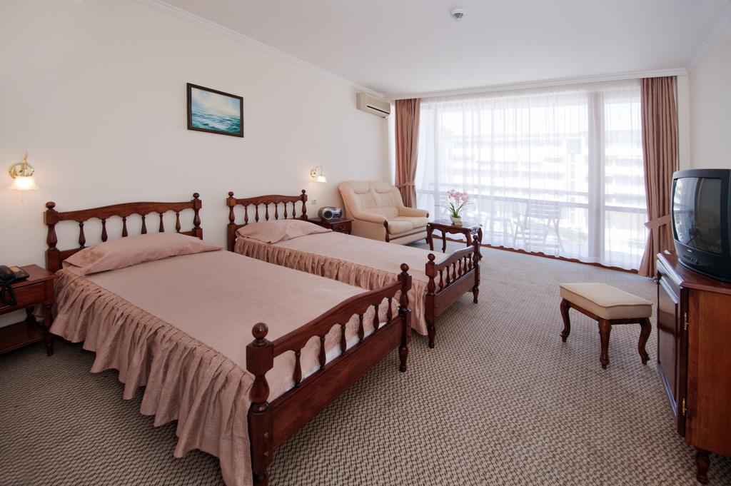 Imagine Hotel Mercury