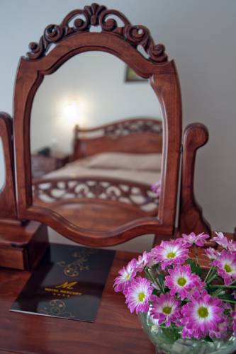 Imagine Hotel Mercury