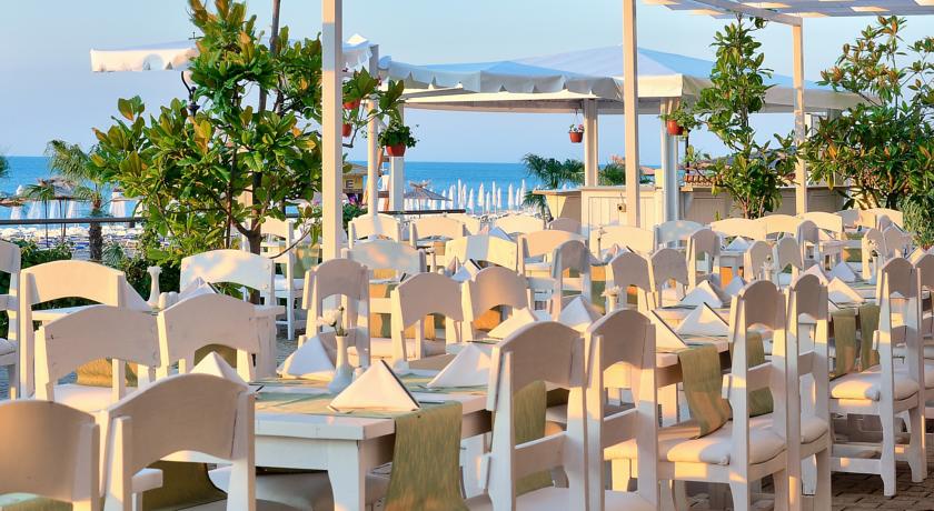 Imagine Hotel Berlin Golden Beach