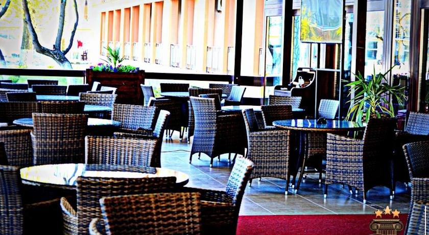 Imagine Hotel Tomis