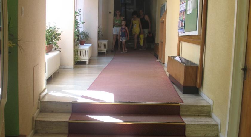 Imagine Hotel Caraiman