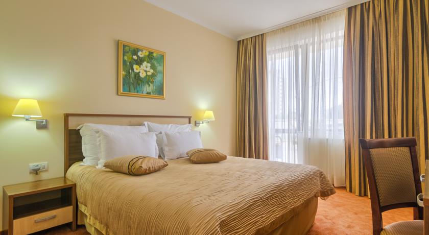 Imagine Hotel Saturn