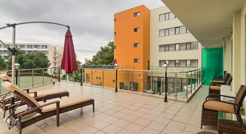 Imagine Hotel Saturn