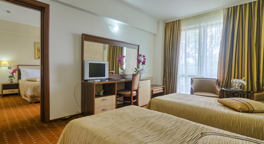 Imagine Hotel Saturn