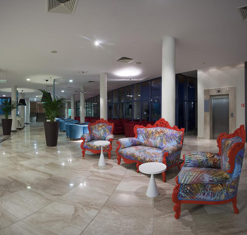 Imagine Hotel Azalia