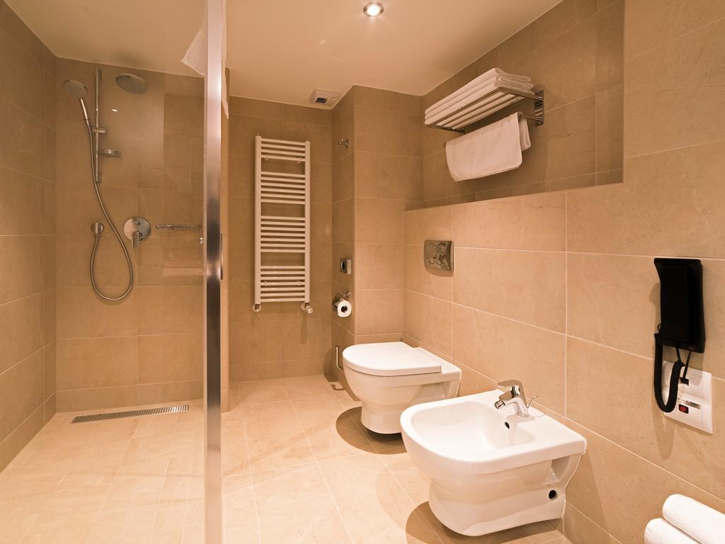 Imagine Hotel Lotus Therm