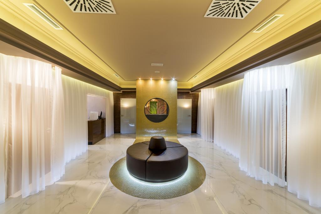 Imagine Hotel Lotus Therm