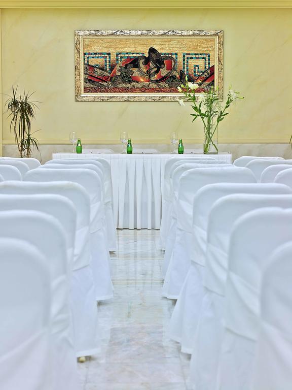 Imagine Hotel Avantis Suites