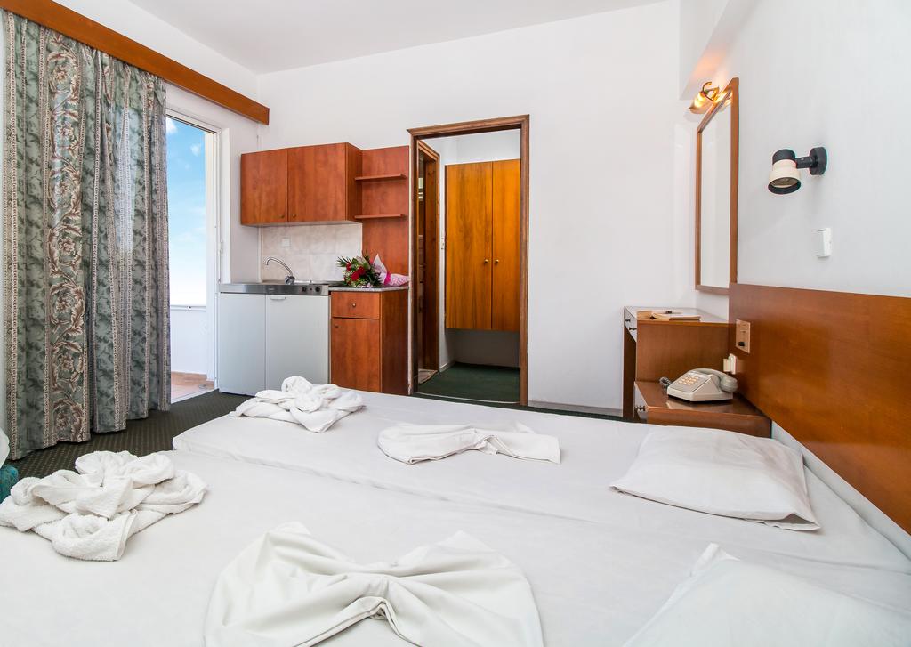 Imagine Hotel Achousa