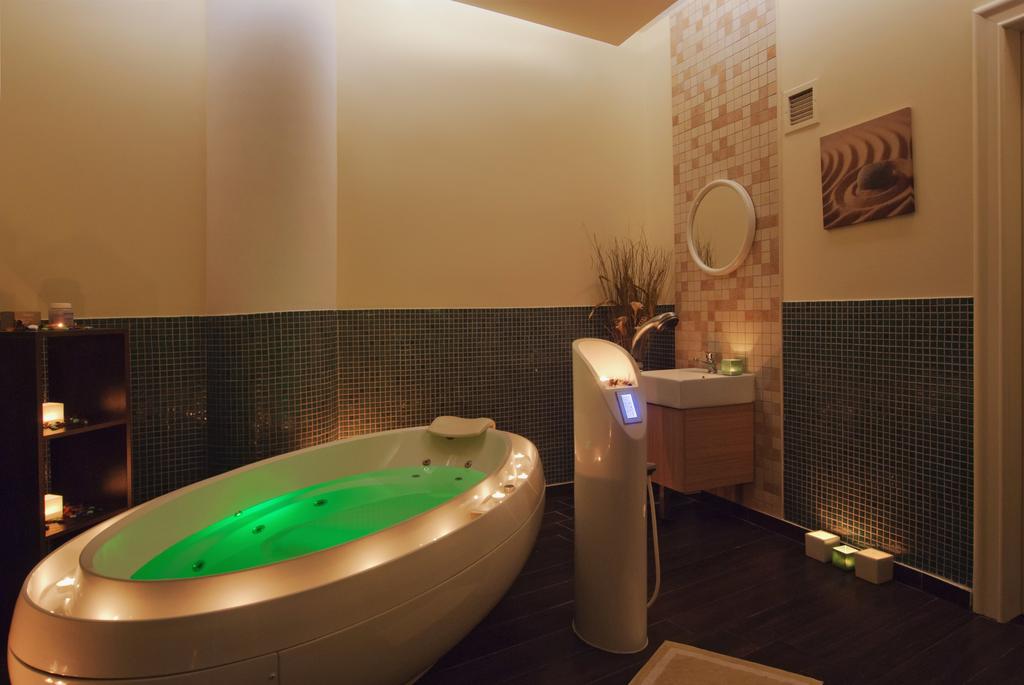 Imagine Hotel La Marquise Luxury Resort Complex