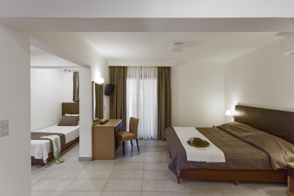 Imagine Hotel Lagomandra Beach