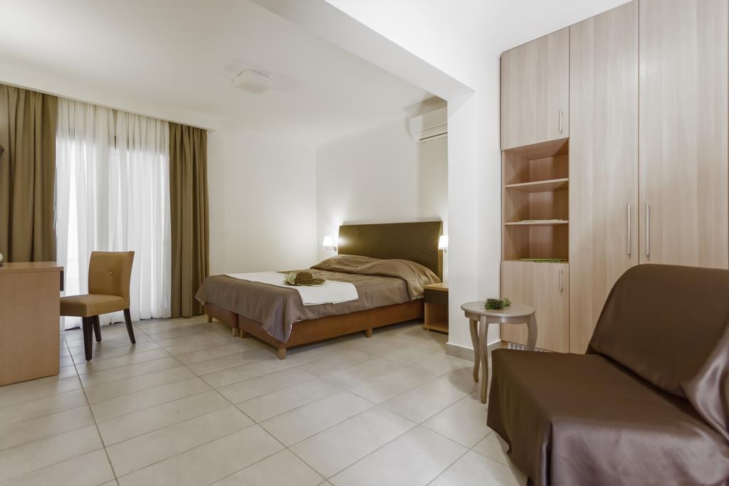 Imagine Hotel Lagomandra Beach