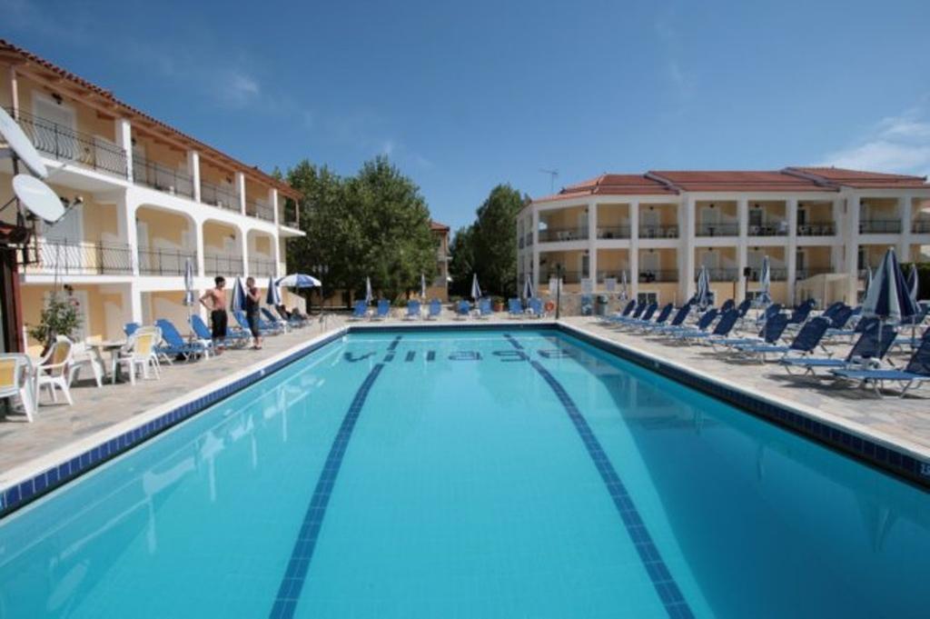 Imagine Hotel Village Inn Studios