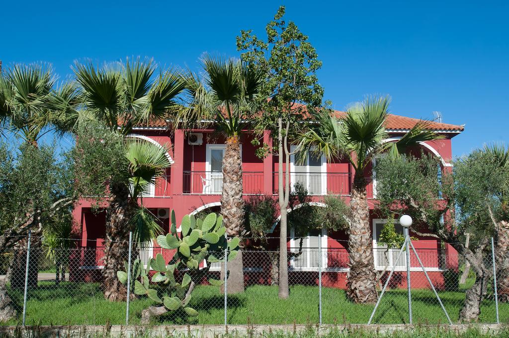 Imagine Hotel No Name Apartments