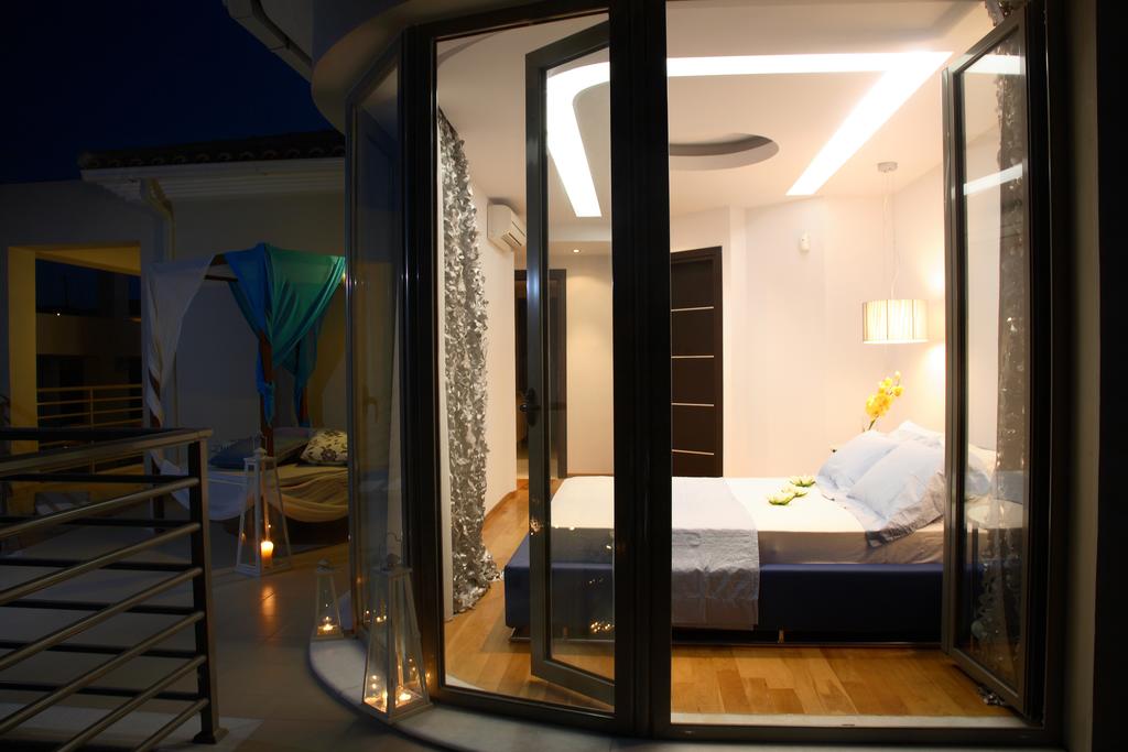 Imagine Hotel Palatia Caeli Villas