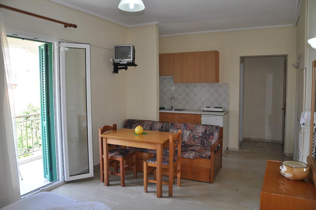 Imagine Hotel Ionian Paradise Studios