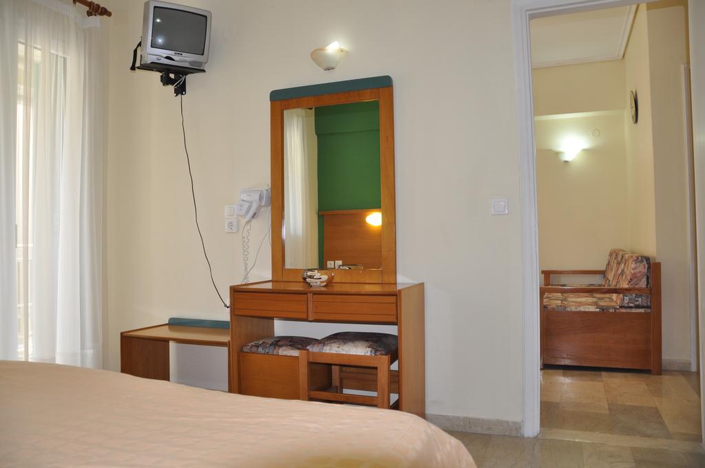 Imagine Hotel Ionian Paradise Studios