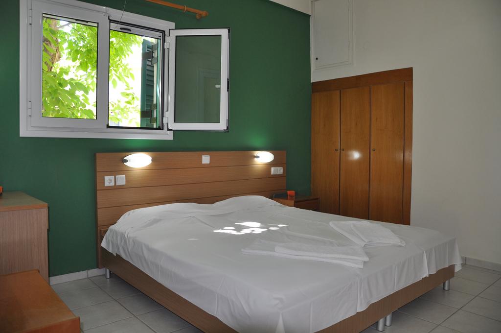 Imagine Hotel Ionian Paradise Studios