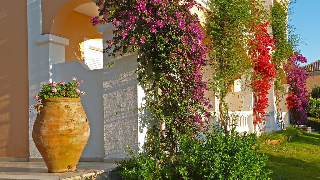 Imagine Hotel Nefeli