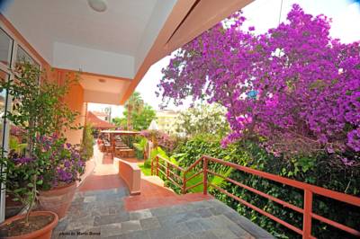 Imagine Hotel Begonville